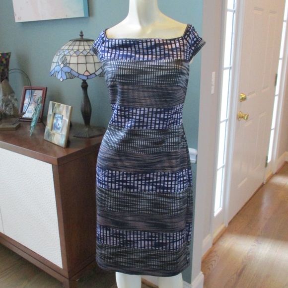 Vince Camuto Dresses & Skirts - Vince Camuto Black Blue Silver Sheath Dress 10